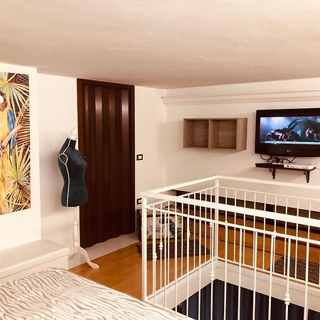 La Dimora Del Viaggiatore Luxury Apartments 马扎拉德尔瓦洛 外观 照片