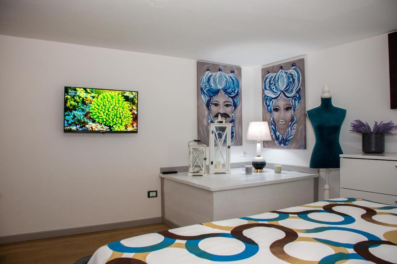 La Dimora Del Viaggiatore Luxury Apartments 马扎拉德尔瓦洛 外观 照片