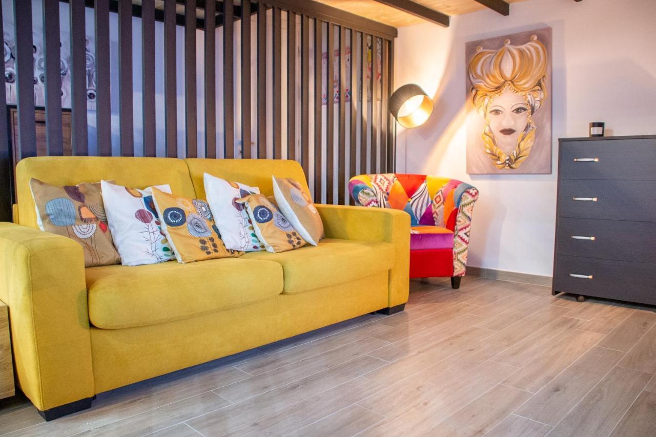 La Dimora Del Viaggiatore Luxury Apartments 马扎拉德尔瓦洛 外观 照片