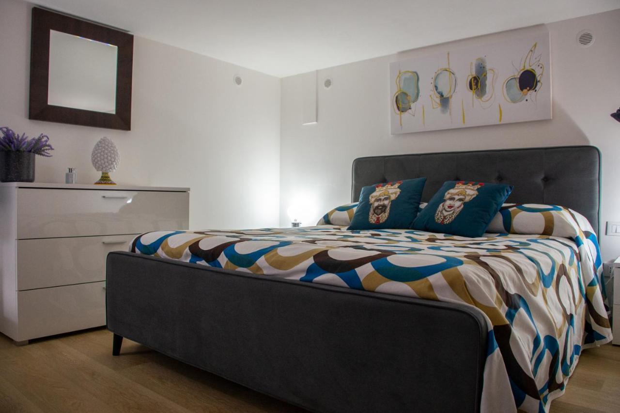 La Dimora Del Viaggiatore Luxury Apartments 马扎拉德尔瓦洛 外观 照片