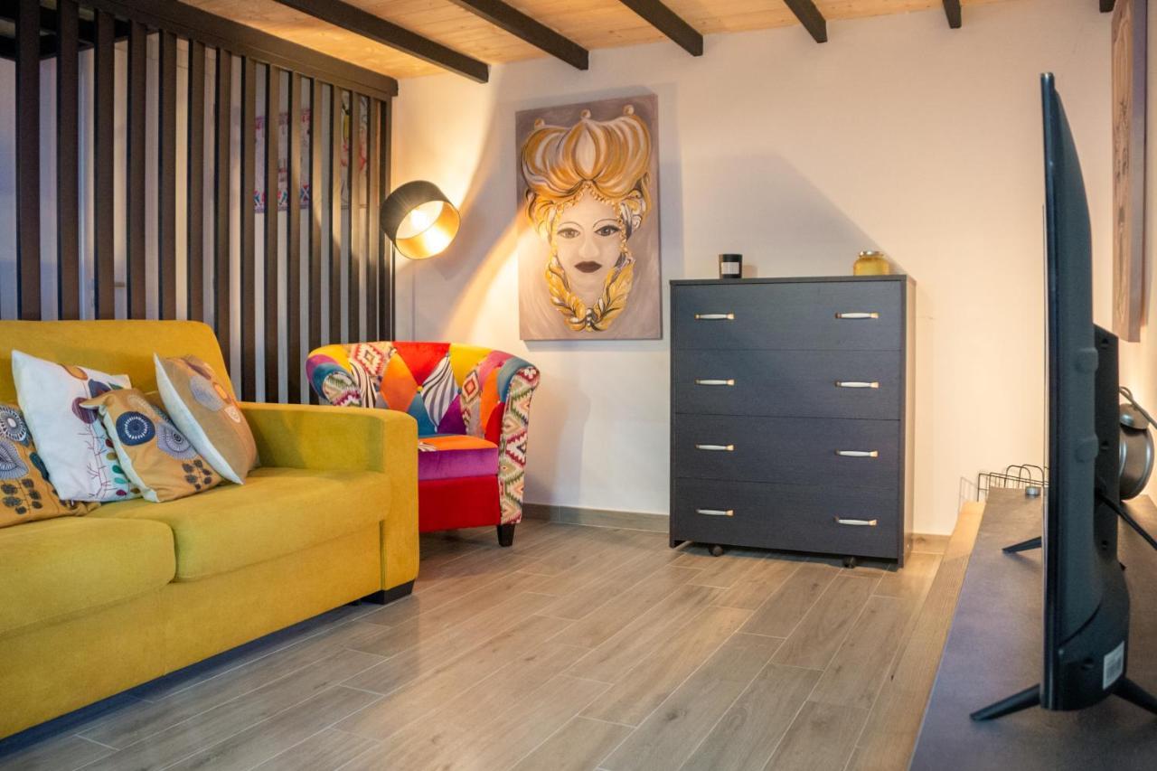 La Dimora Del Viaggiatore Luxury Apartments 马扎拉德尔瓦洛 外观 照片